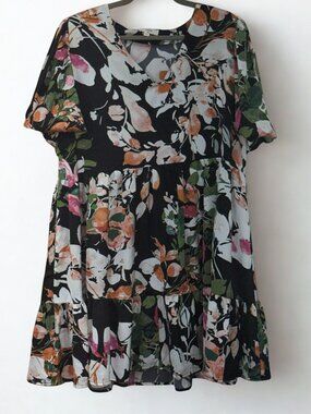 Women's Boutique Dress (Chic Soul) Black with Flowers Size 2X